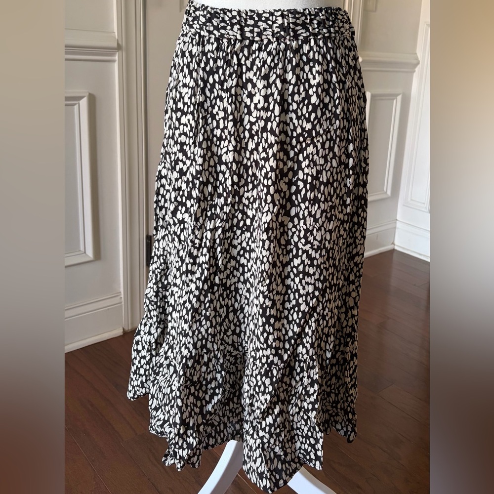 Talbots Abstract Animal Print Ruffle Skirt Size Medium - Picture 4 of 5